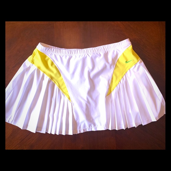 Nike Dri-Fit Tennis/Sport pleated skirt